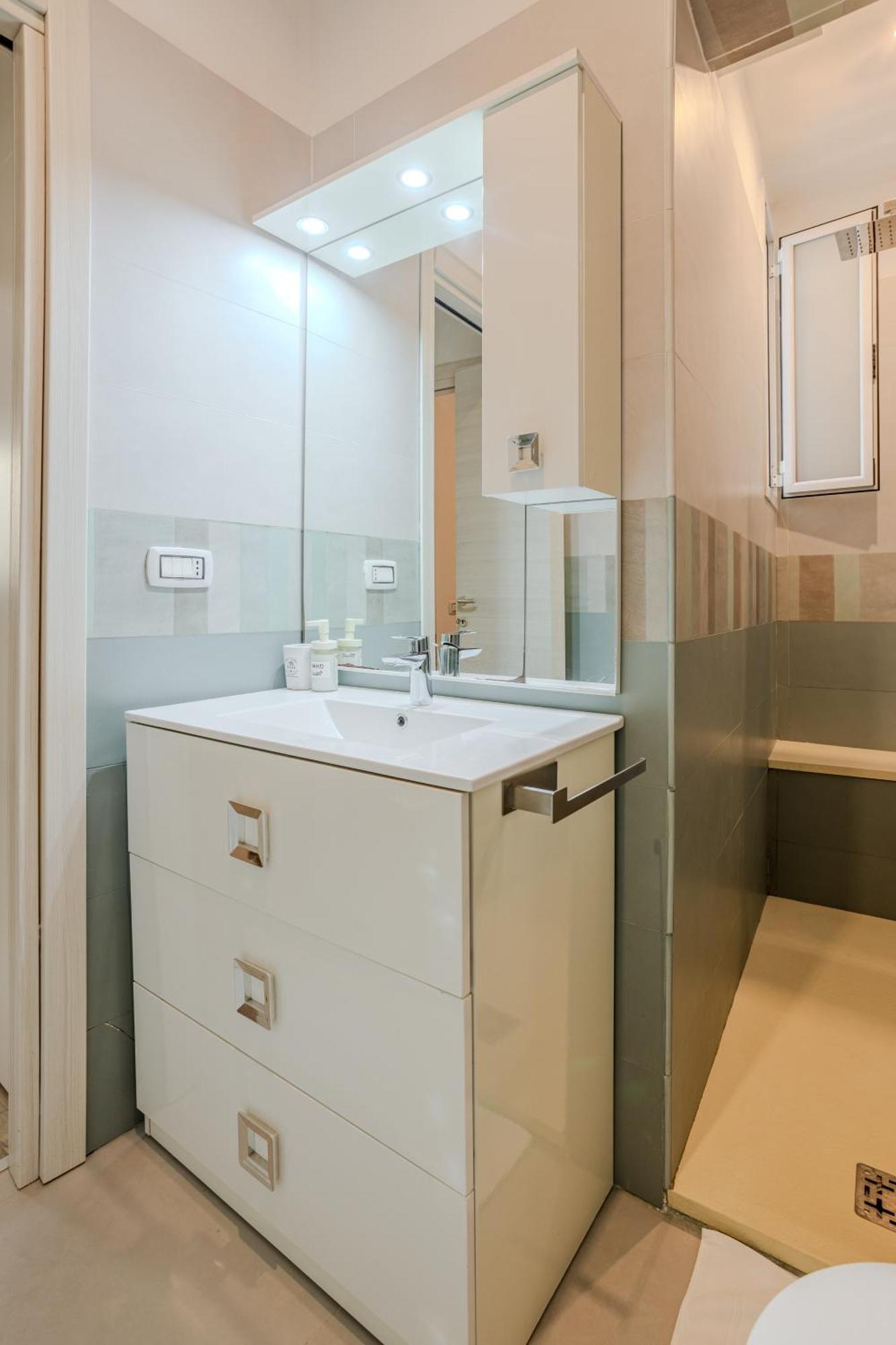 Marina Centro Citta In Pieno Centro Storico Apartment Каляри Екстериор снимка